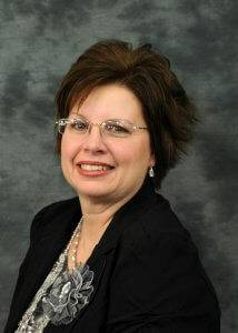 Elisa Kahler headshot