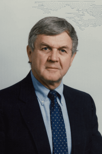 a headshot of Bob Siddens