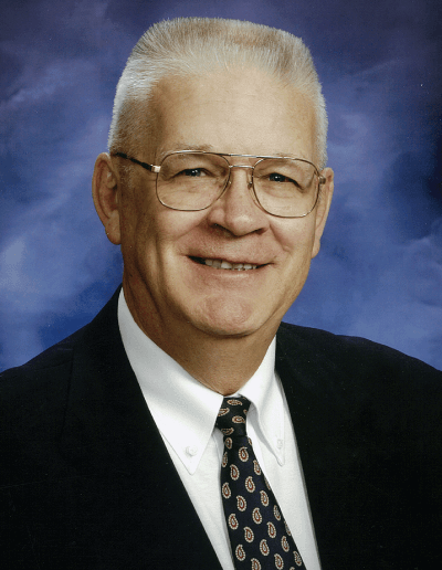 a headshot of Everett Johnson