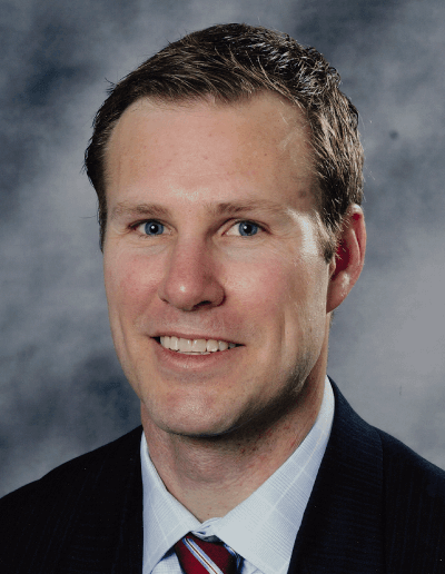 a headshot of Fred Hoiberg