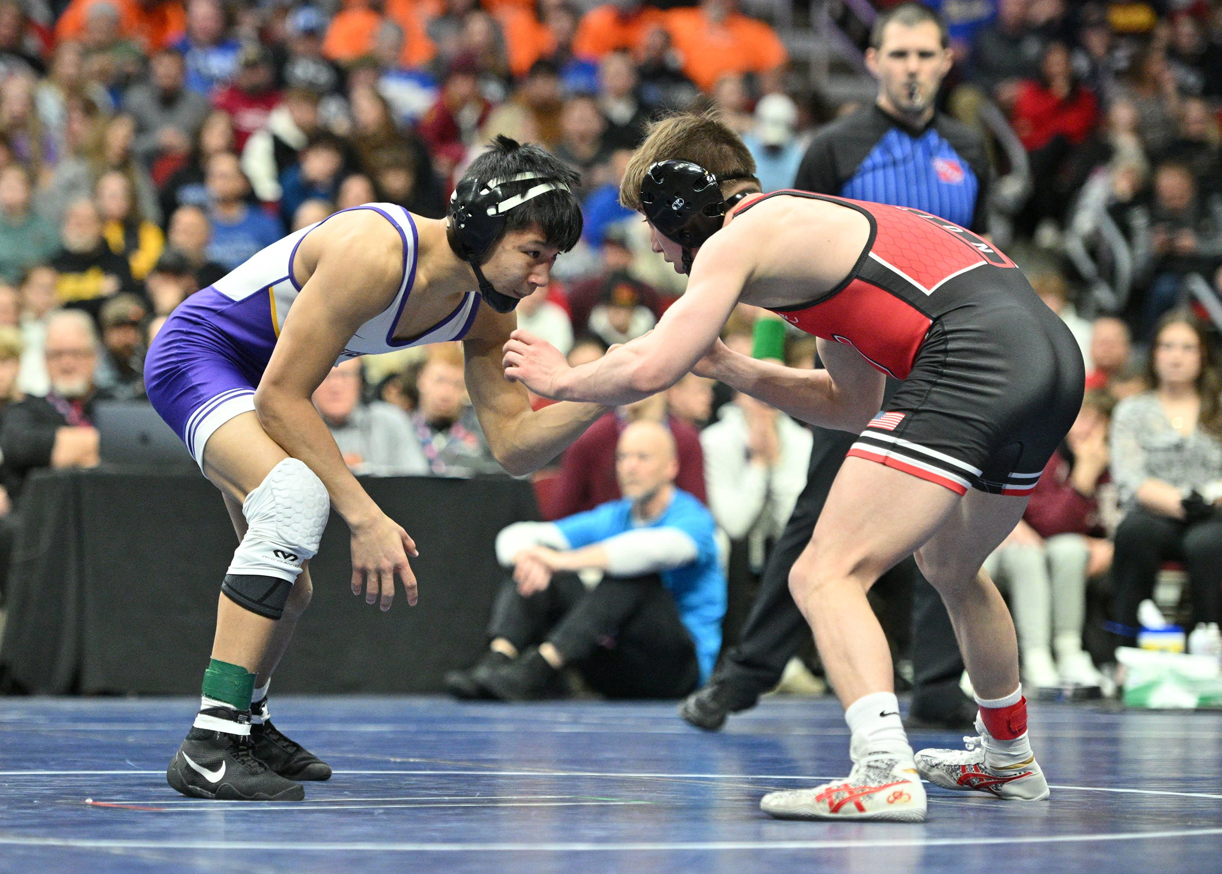 Wrestling: 2025 District TOURNAMENTS